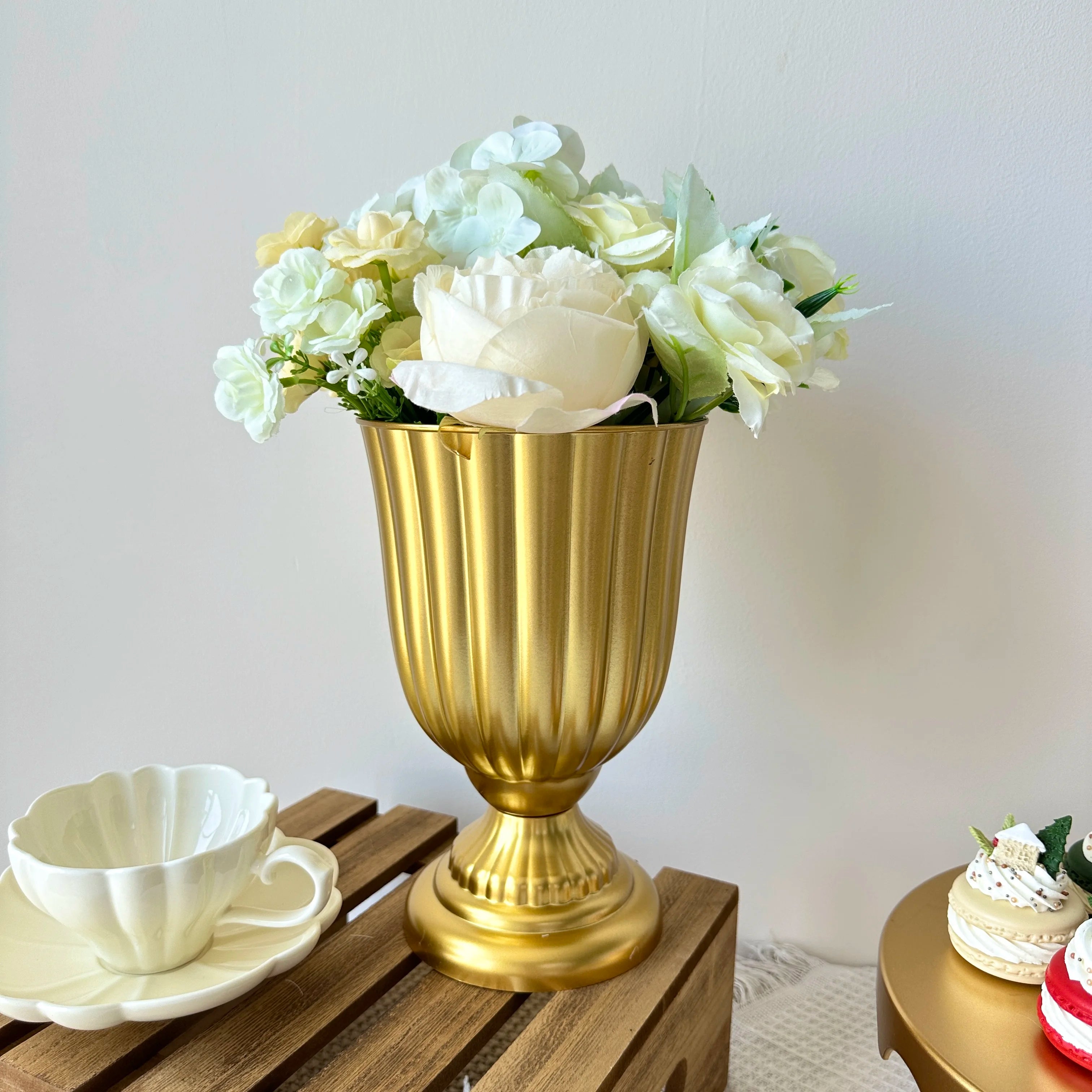 Vase Rétro de Couleur en Plastique