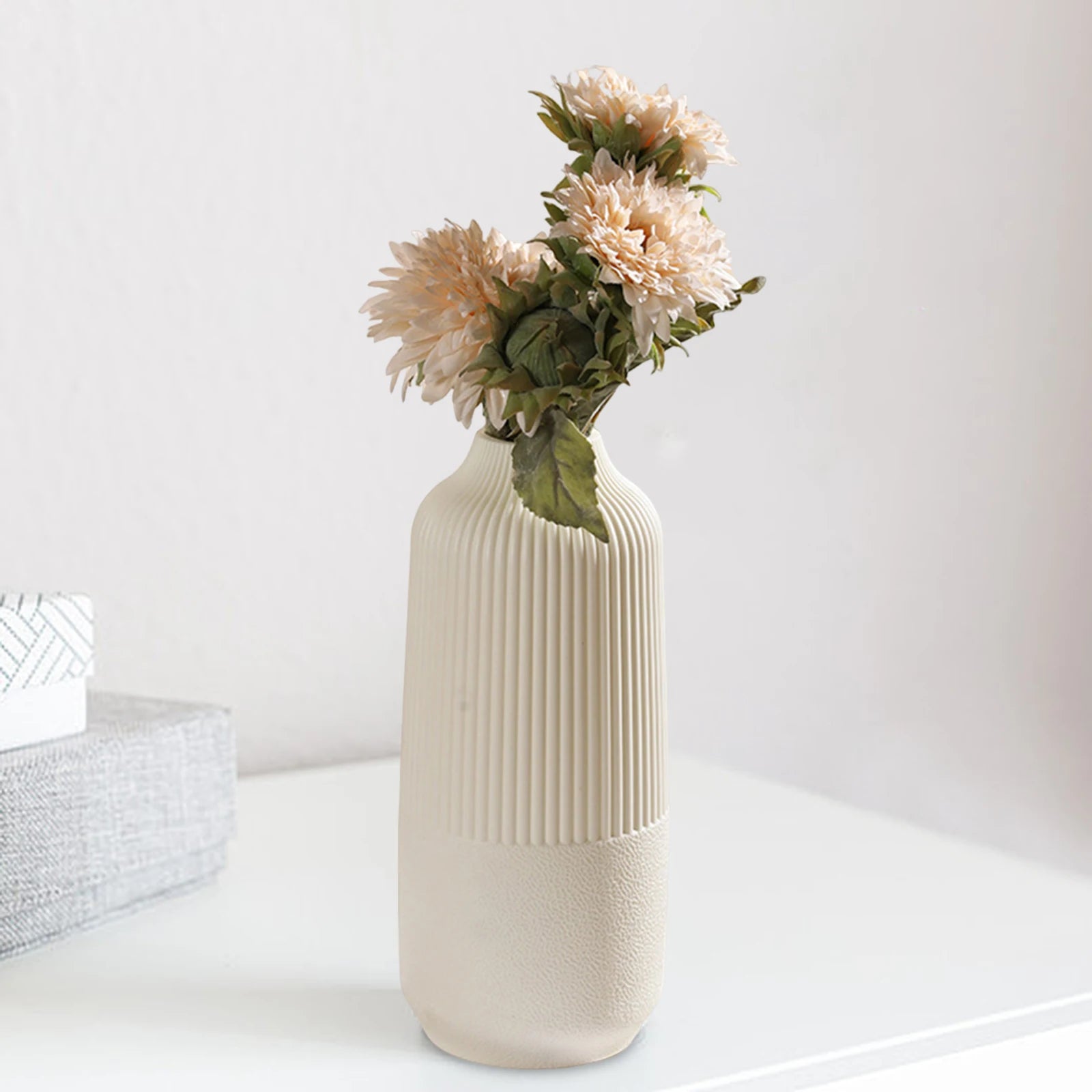 Vase Nordique Minimaliste en Plastique